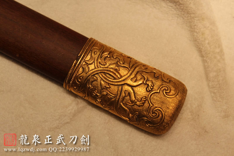 周正武龍泉寶劍專(zhuān)賣(mài)店,周正武龍泉?jiǎng)r(jià)格,正武堂官網(wǎng),龍泉刀劍官網(wǎng),龍泉?jiǎng)χ苷?正武刀劍,龍泉正武刀劍官網(wǎng),龍泉正武刀劍,龍泉?jiǎng)? border=